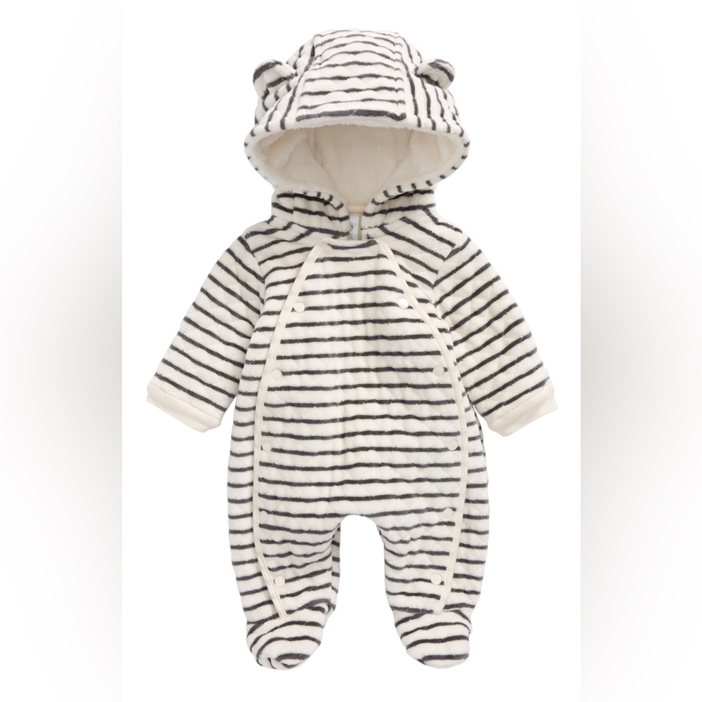 Nordstrom Ivory and Egret Striped Baby Hooded Quilted Lined Bunting